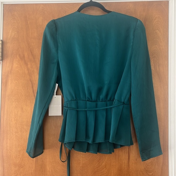 Chelsea28 Green Long Sleeve Pleated Wrap Long Sleeves Blouse Size S New - Picture 6 of 10